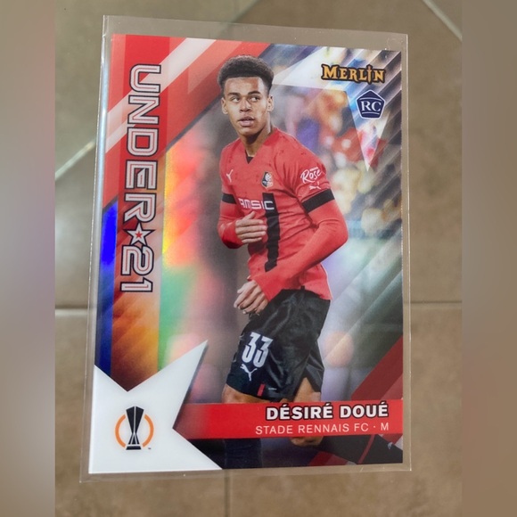 2022-23 Topps Merlin UEFA DESIRE DOUE Under 21 U21 refractor Insert #U21-16 Rc - Picture 2 of 3